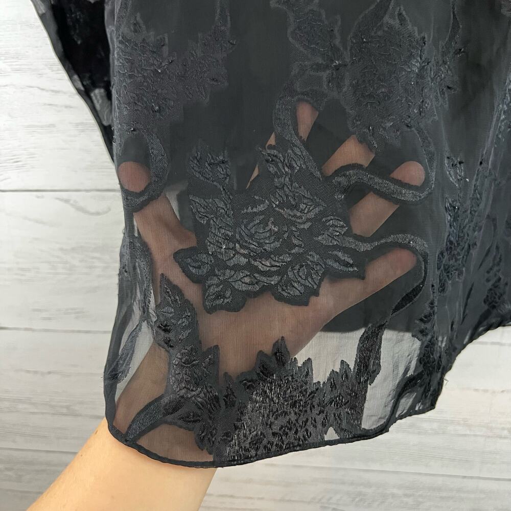 Victoria’s Secret Vintage Black Lace Mesh Topper Blouse Size S - Picture 8 of 8